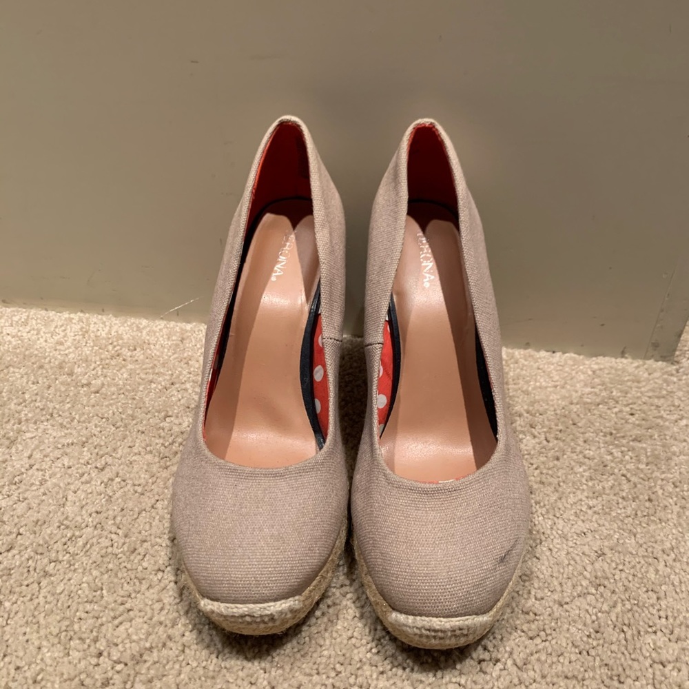Merona brand wedge shoes